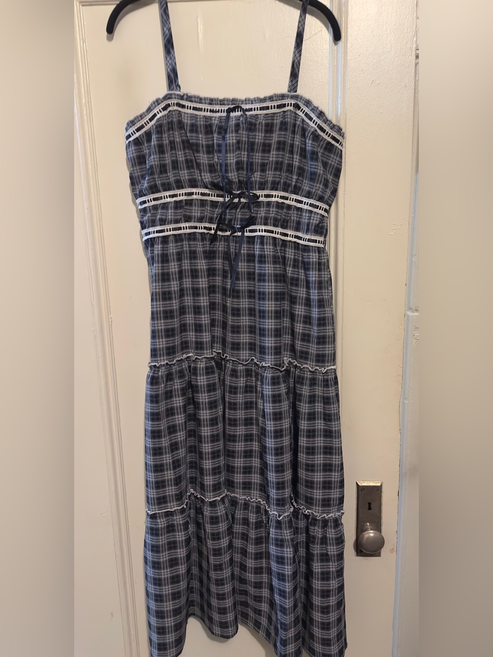 NWOT Trixxi Los Angeles Blue Plaid Tiered Sundress w/ Lace Trim. Size XL.
